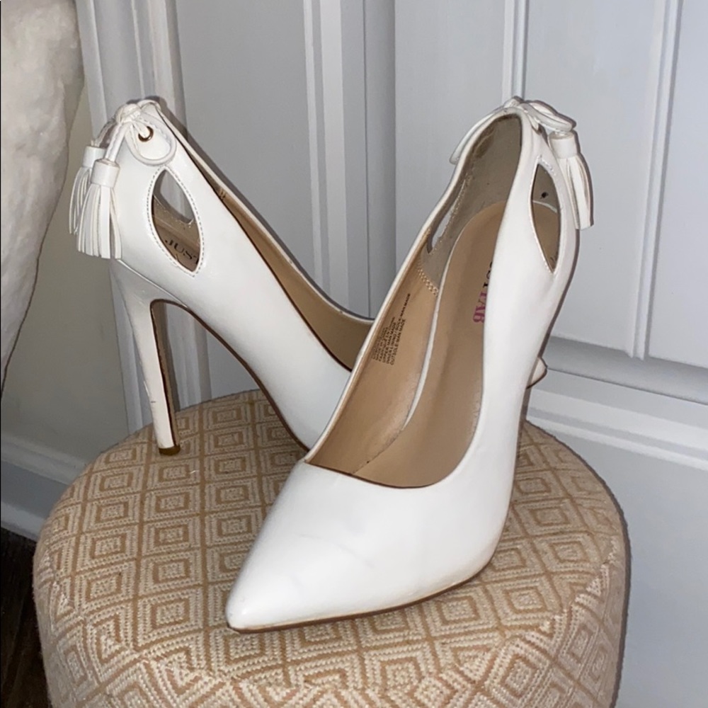 White Pumps